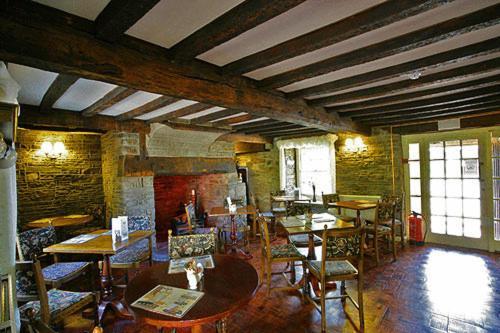The Three Cocks Coaching Inn Glasbury Exteriér fotografie